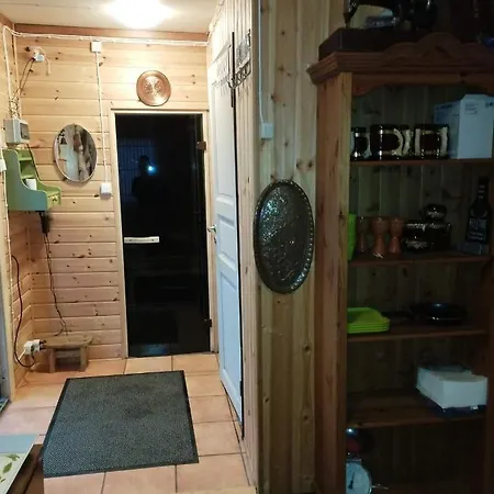 Garden With Terrace شقة *